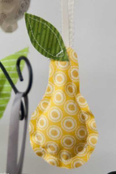 Sew these cute Partridge and Pear ornaments. Get the free pattern for this easy ornament sewing project!