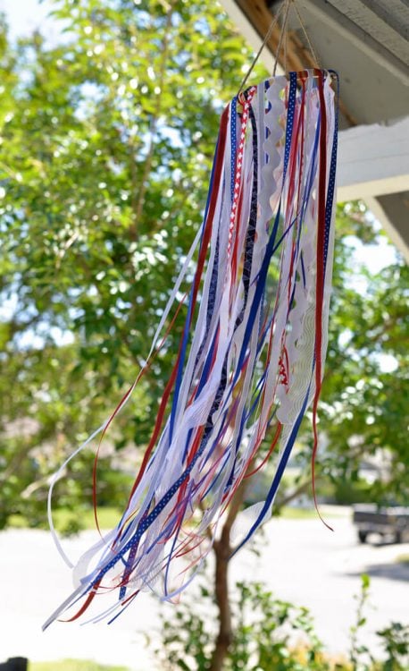 Make a fun and festive patriotic windsock with materials you probably have in your craft room already! #fourthofjuly #memorialday