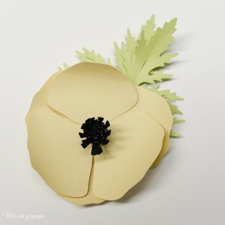 Detailed instructions on how to assemble the #Cricut 3D Flowers: Daffodil, Tiger Lily, Poppy, and Peony