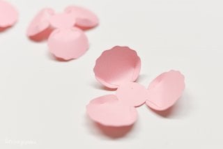 Detailed instructions on how to assemble the #Cricut 3D Flowers: Daffodil, Tiger Lily, Poppy, and Peony