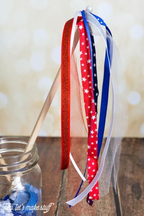 These scrapbusting streamers are perfect for patriotic parades! And they can be made with stuff you probably already have in your stash