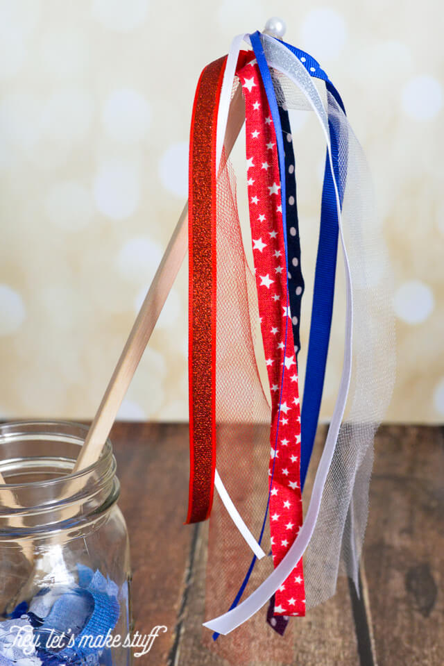 finished patriotic fabric streamers