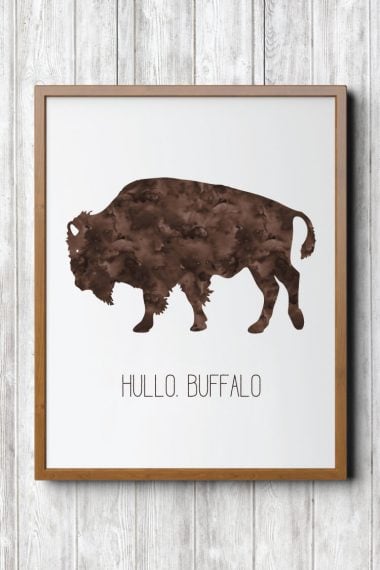 Hullo Buffalo -- Get this free printable in three sizes for a variety of printing options.