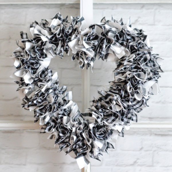 How to Make an Easy Rag Wreath in Under an Hour Hey, Let's Make Stuff