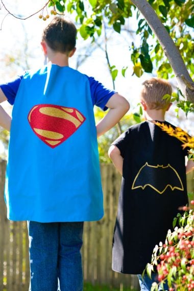 Batman and Superman get an update in the new Batman v Superman movie! Get the free cut file for their new logos, plus learn how to sew a quick cape!