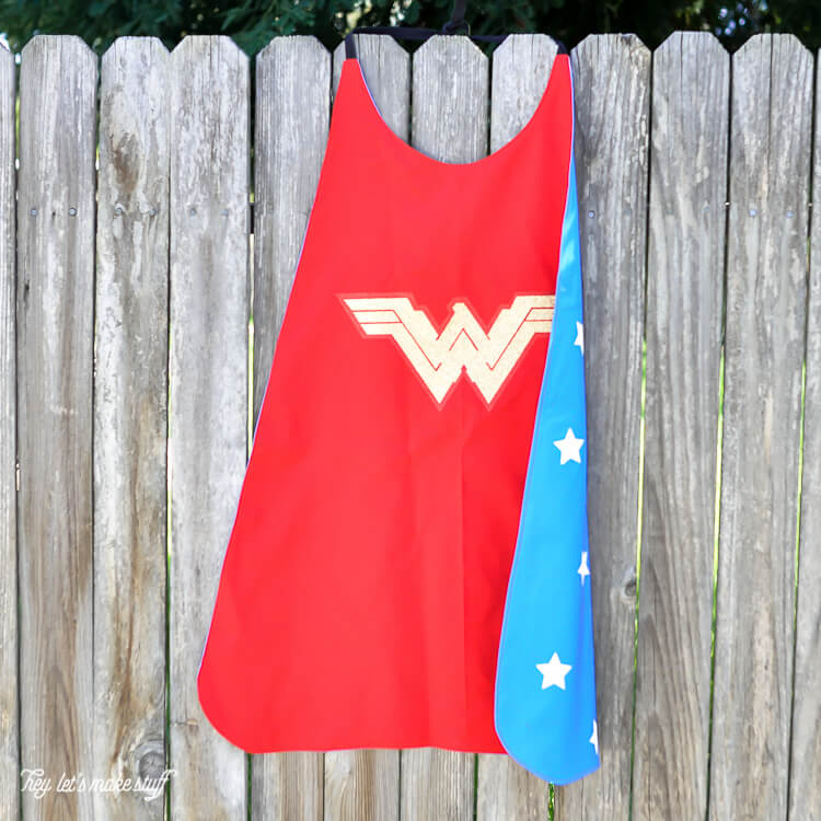Wonder Woman DIY cape
