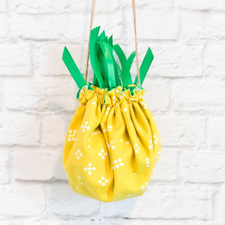 DIY cinched pineapple purse pin image