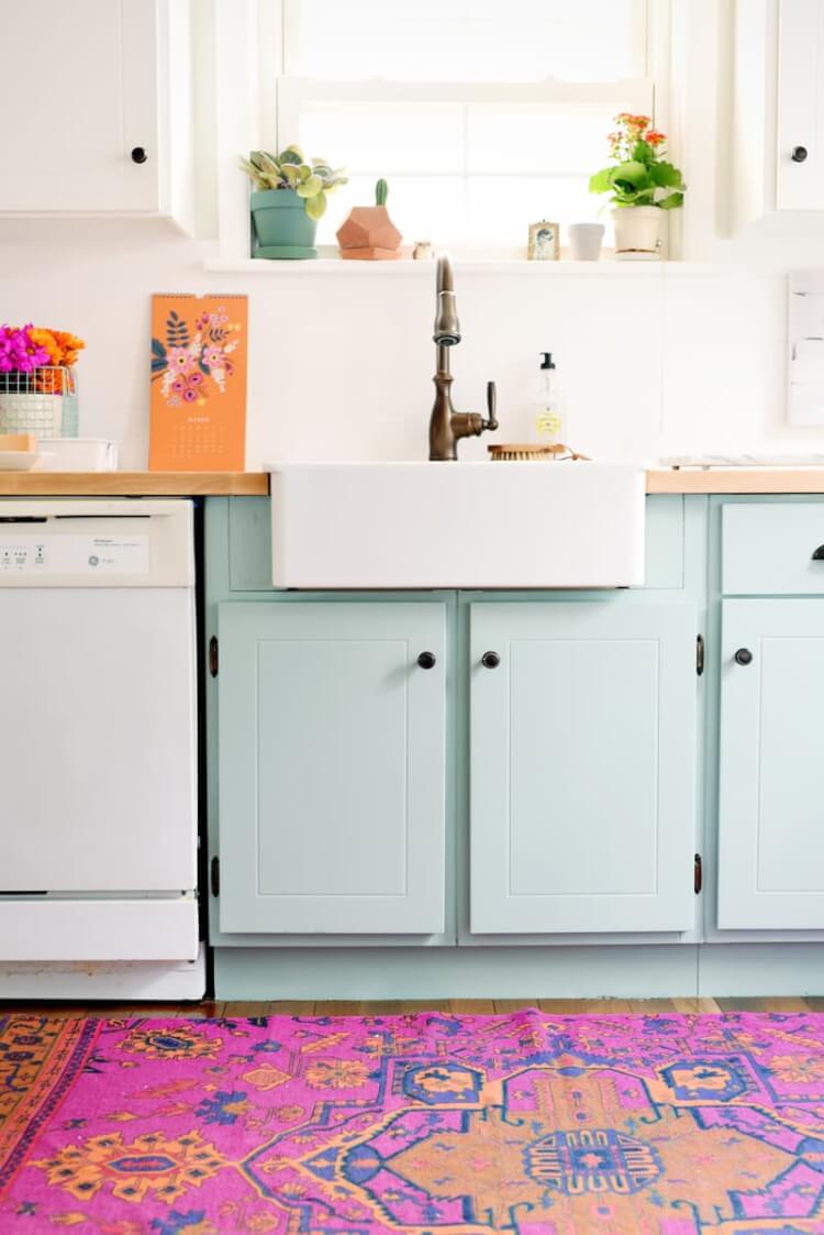 Image of a kitchen with a farmhouse sink