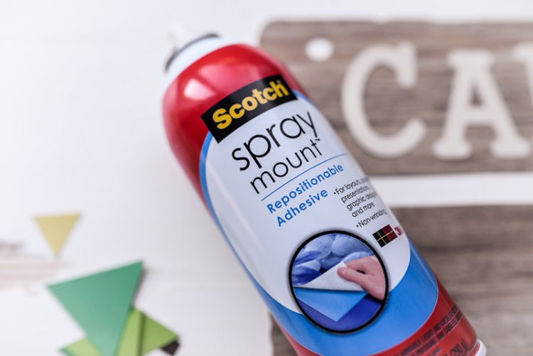 A can of Scotch spray mount adhesive