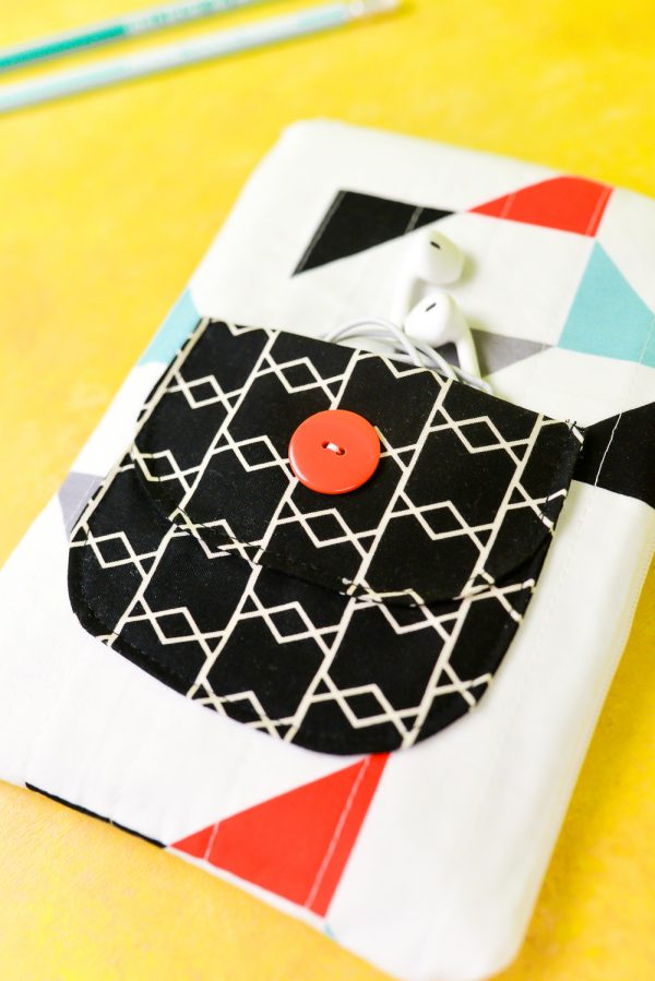 Quilted Fabric Tablet Case with the Cricut Maker Hey, Let's Make Stuff