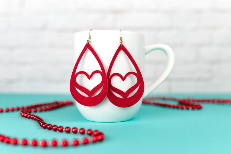 Two Tiny Hearts Dangle Earrings - Free Plastic Canvas Pattern & Jewelry DIY  - EyeLoveKnots