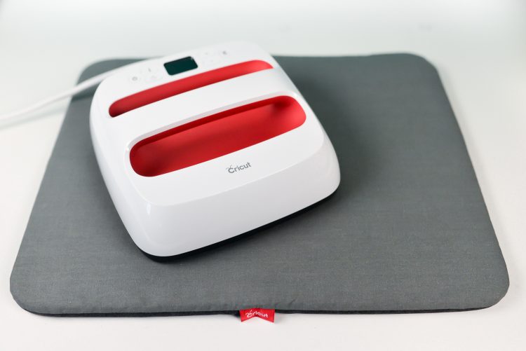 Cricut EasyPress vs. Heat Press vs. Household Iron - Hey, Let's