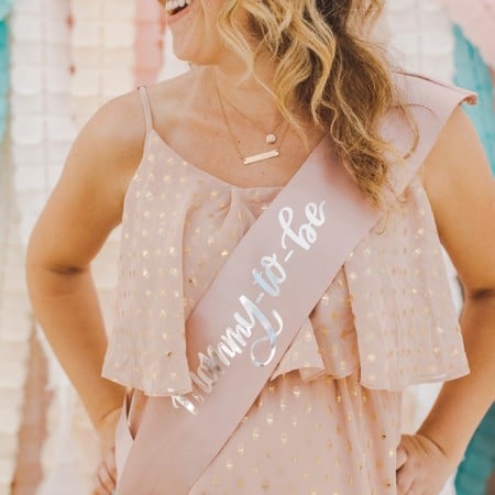 DIY Baby Shower Mommy-To-Be Sash