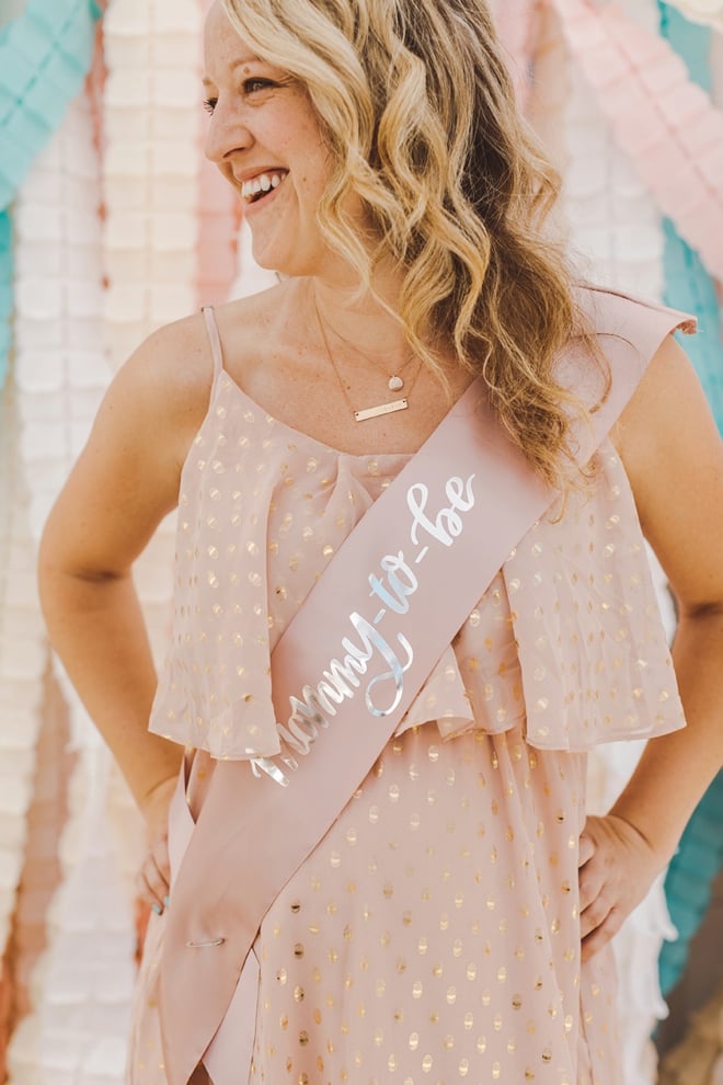 DIY Baby Shower Mommy-To-Be Sash
