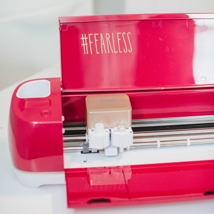 Using Vinyl on Painted Wood with the Cricut Wild Rose Bundle