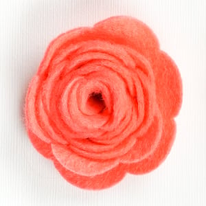 Wool-rayon blend felt flower