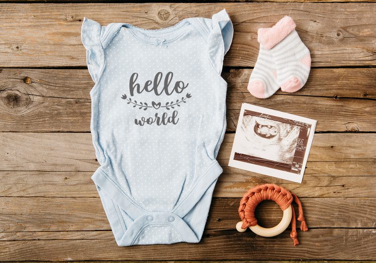 This collection of Christmas Gift Ideas for Baby with the Cricut has plenty of cute, trendy and fun gift ideas for the littlest people in your life. 'Tis the season of creating!