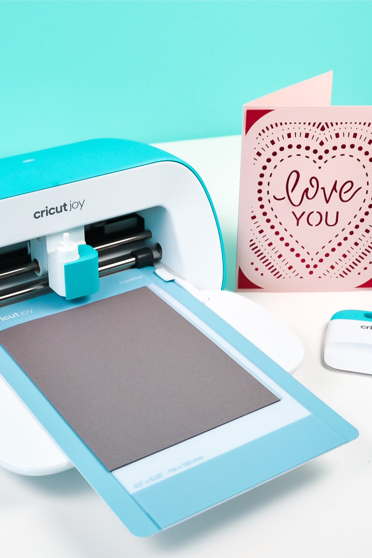 How Does a Cricut Machine Work and What Does it Do?