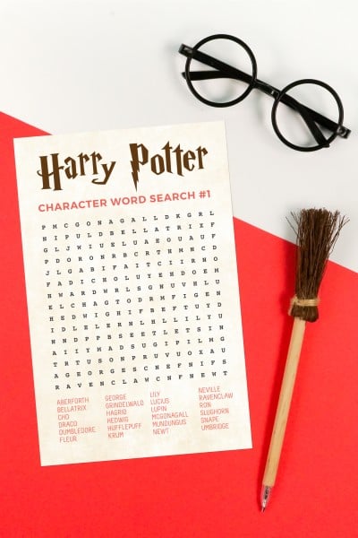 A pair of glasses, a pen and a Harry Potter character word search