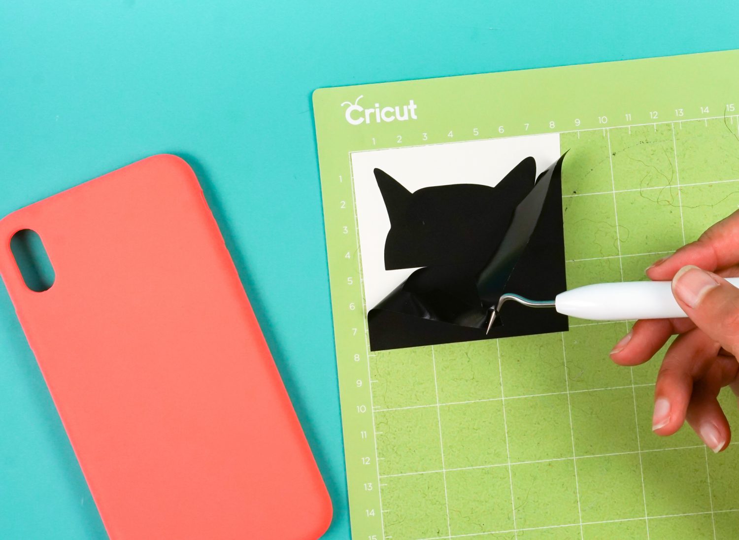 How to Make a Cricut Phone Case with Vinyl Hey Let s Make Stuff