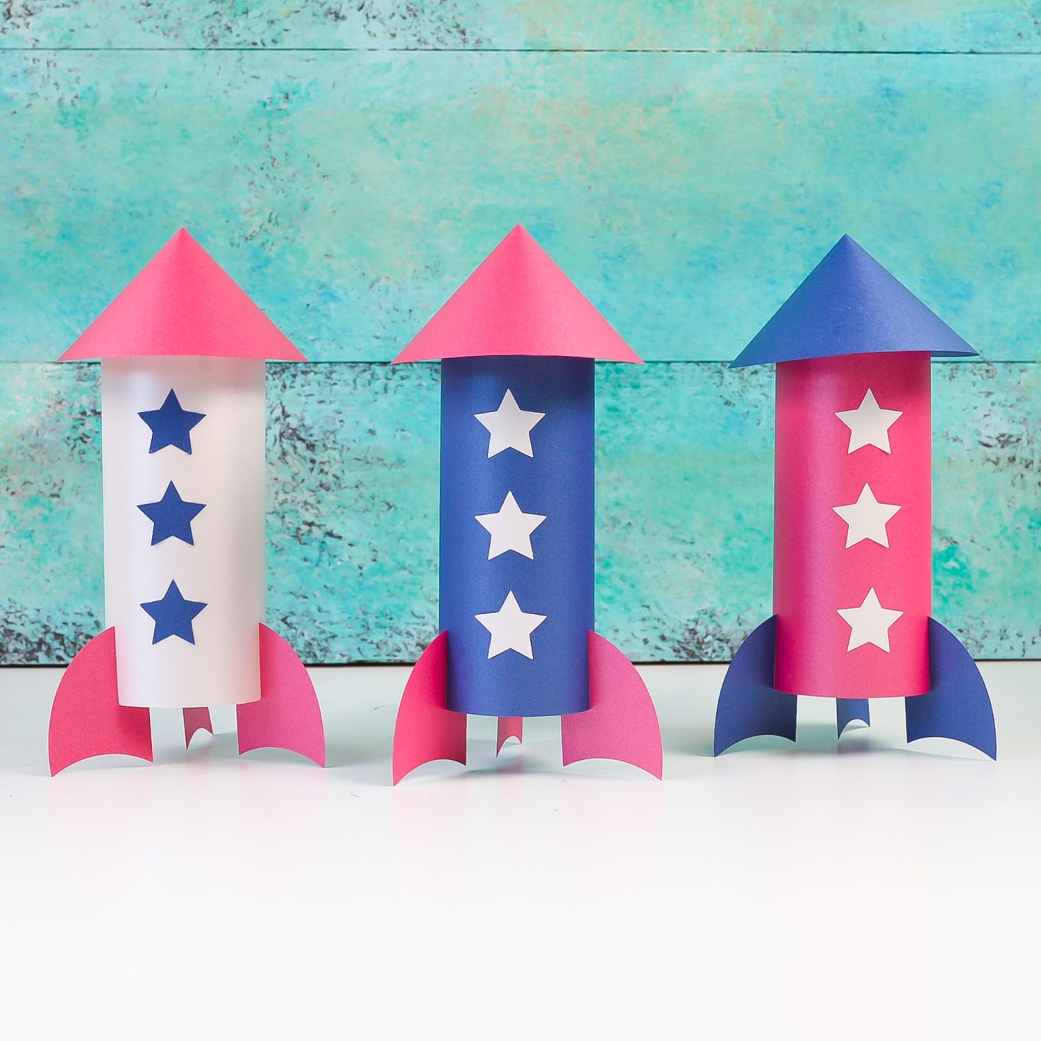 Decorative 4th of July Paper Rockets with the Cricut - Hey, Let's Make ...