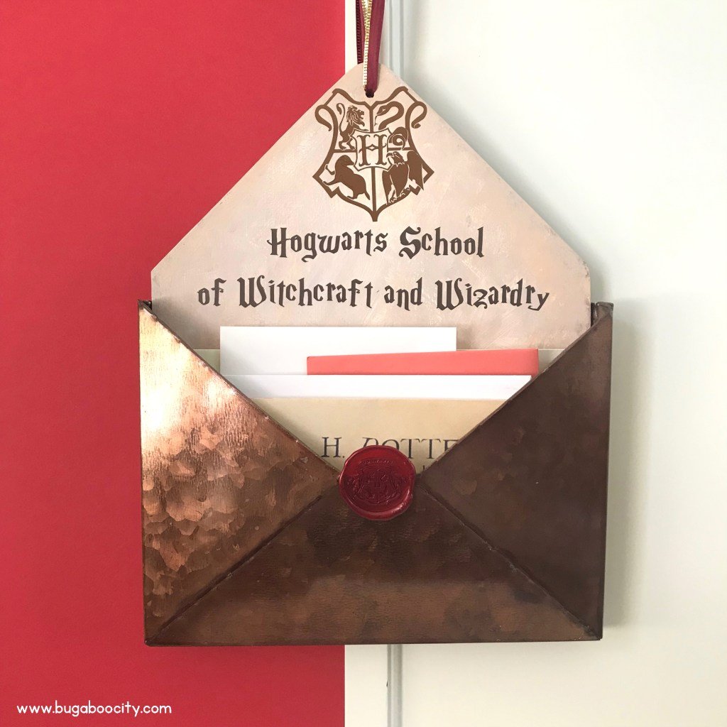 Harry Potter mail holder with Cricut