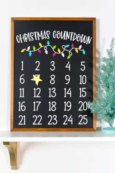 Picture of the completed Christmas Countdown Sign