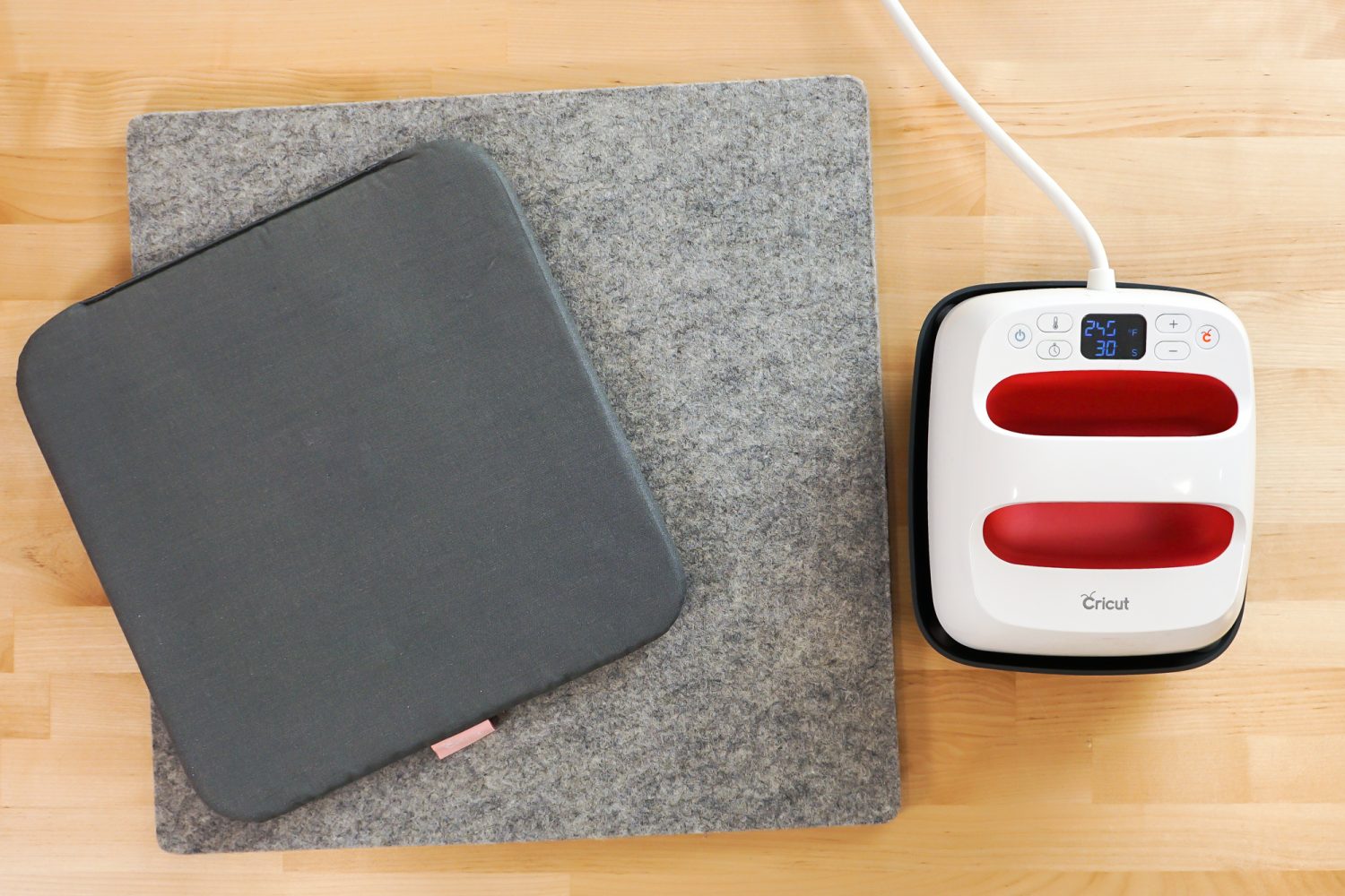 Overhead shot of EasyPress mat and wool mat and EasyPress