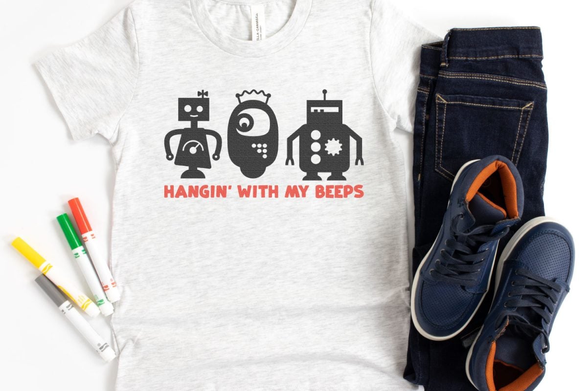 Hanging with my Beeps Robot SVG on t-shirt with markers