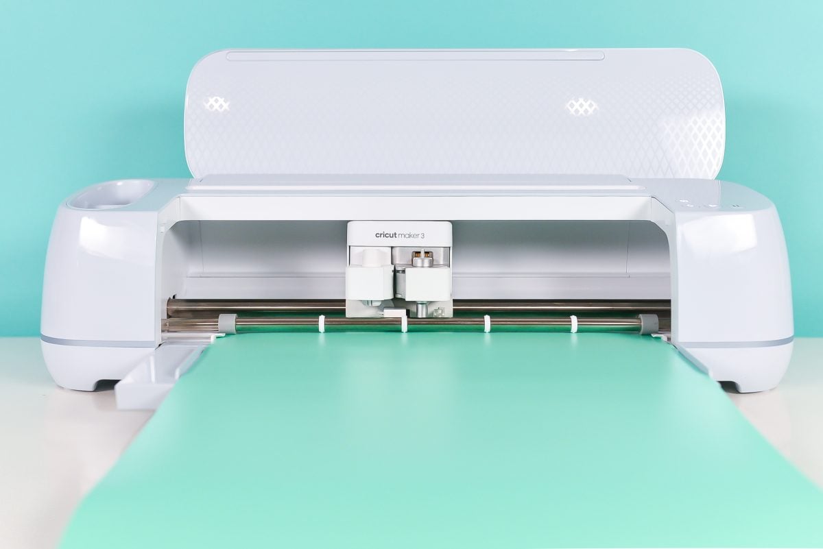 Cricut Smart Vinyl in the Cricut Maker 3