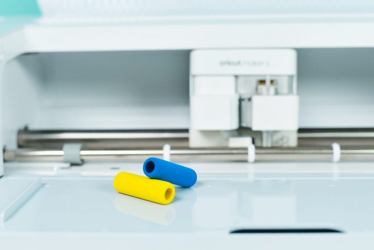 How to Use NonCricut Pens in your Cricut using Pen Adapters!