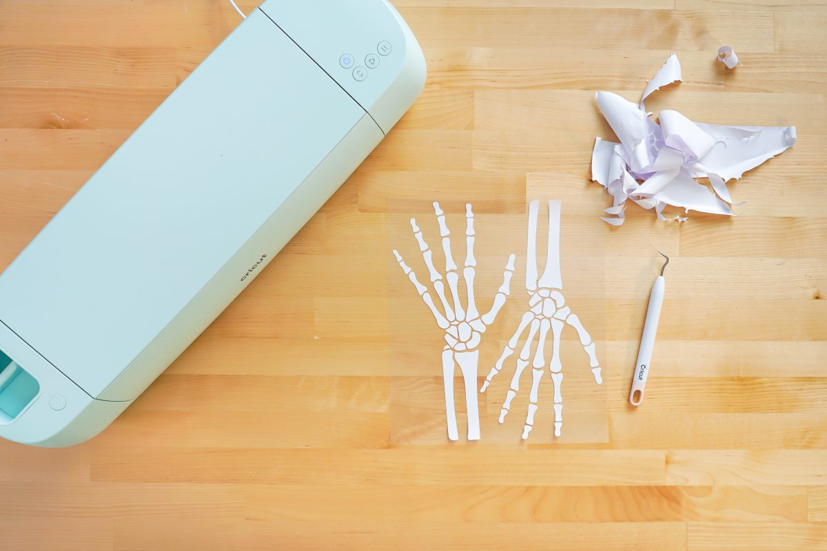 15-Minute Skeleton Oven Mitts with a Cricut - Hey, Let's Make Stuff