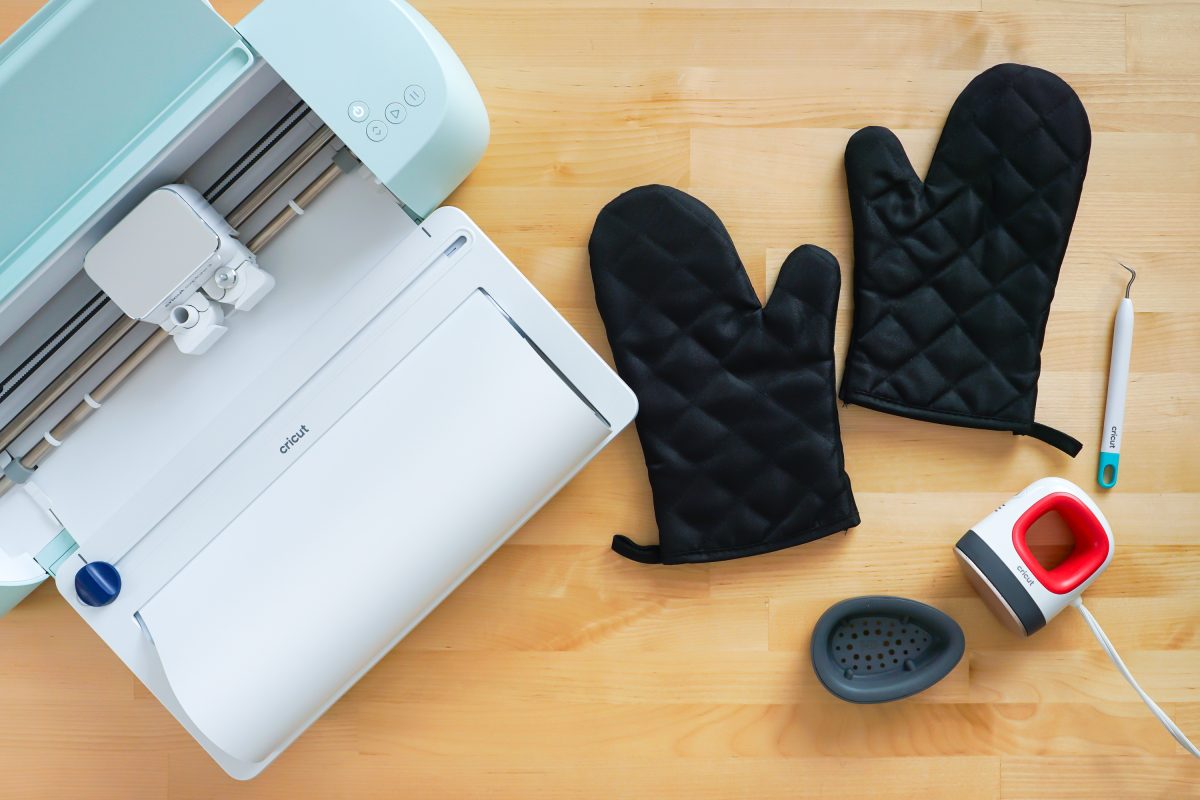 15-Minute Skeleton Oven Mitts with a Cricut - Hey, Let's Make Stuff