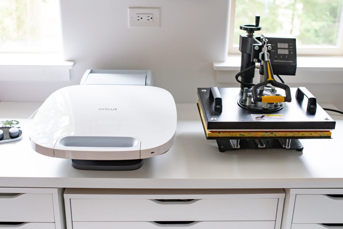 Cricut Autopress Review: A Clever Heat Press in an Expensive Box - CNET