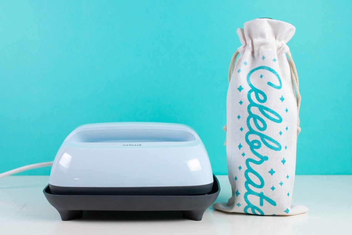 Cricut EasyPress Mini, Zen Blue Heat Press Machine and Cricut Joy