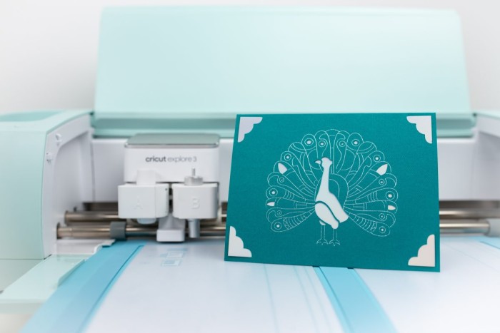 How To Use The Cricut Card Mat Maker And Explore Machines