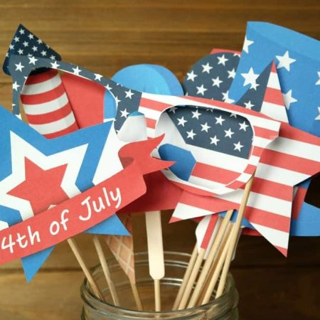 Patriotic photo booth props