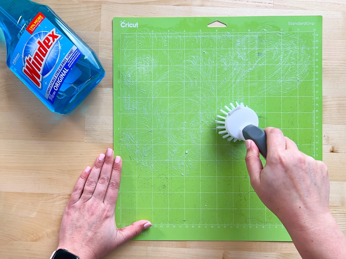 Use rubbing alcohol to clean your cricut mat. Just pour a little