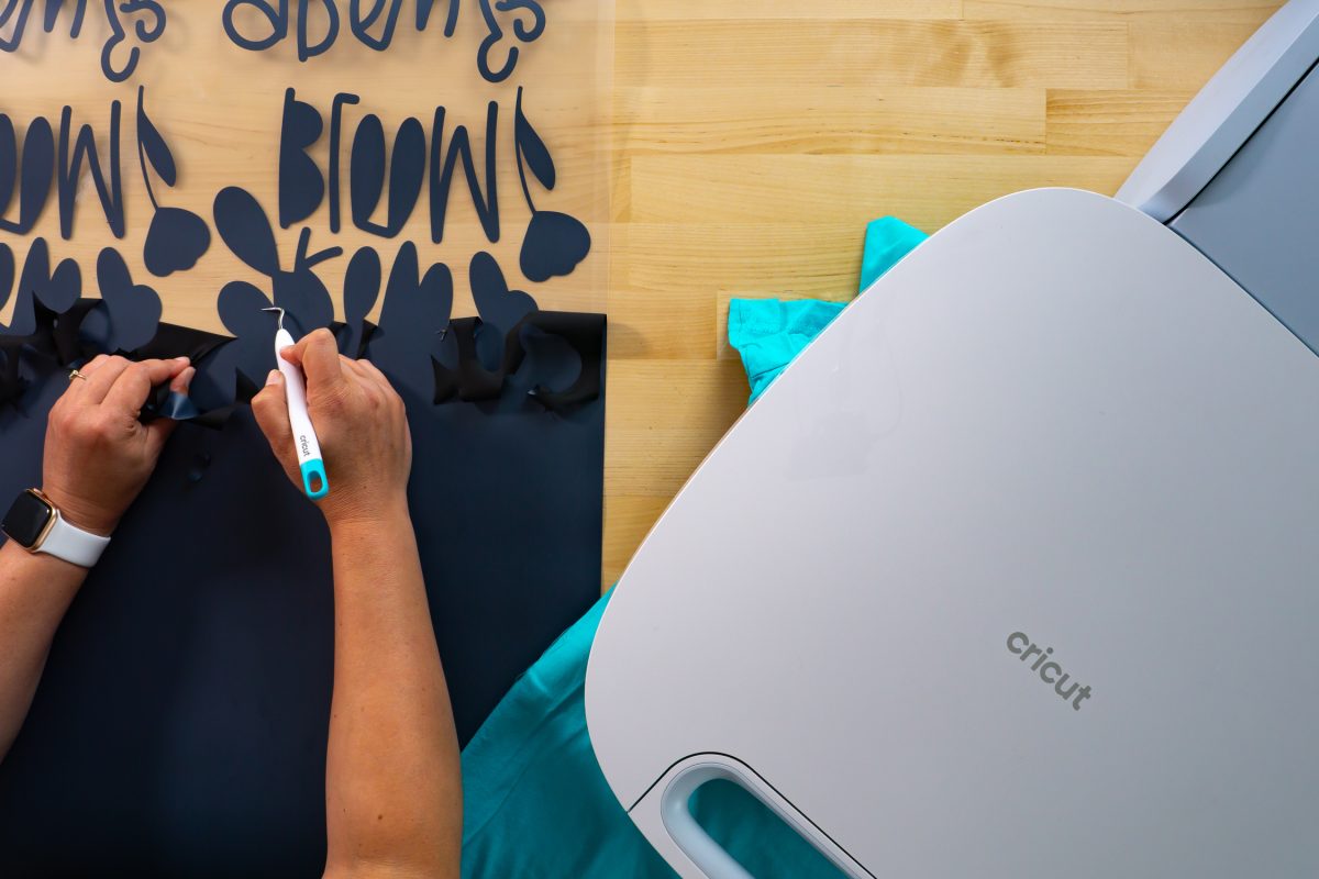 How to use Cricut Venture to Batch Handmade Crafts - TCBS