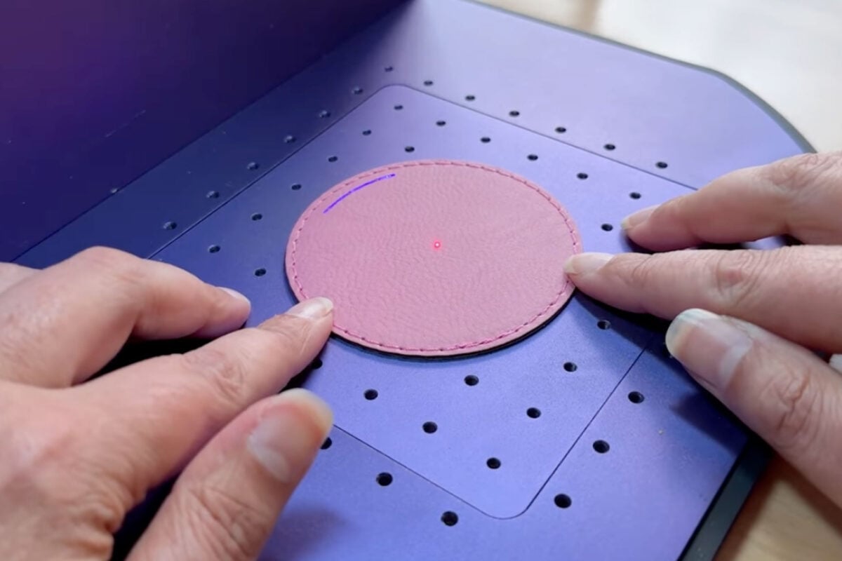 Closeup of leather patch in the Lumos, showing the outlining